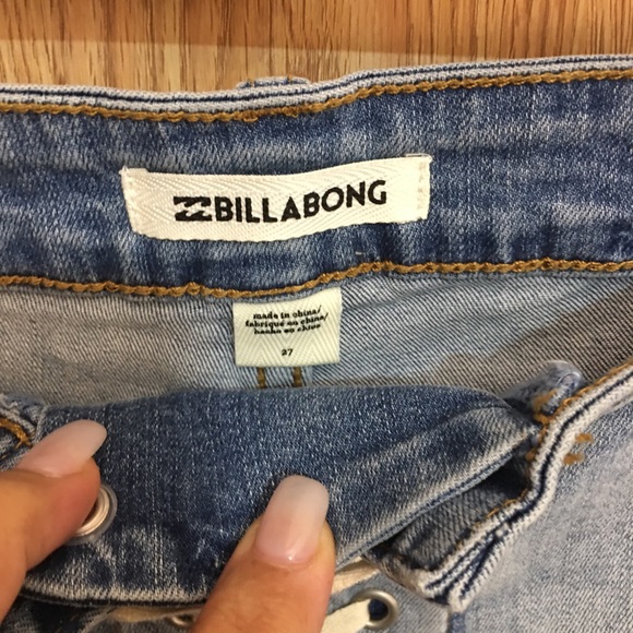 Billabong Lite Hearted Distress Laceup shorts 27 - Picture 9 of 11